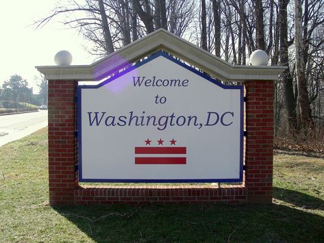 Washington, DC (Welcome Sign) Welcome To Washington, State Signs, Washington Dc Travel, Usa States, District Of Columbia, U.s. States, Travel Party, Signed Photo, Favorite City