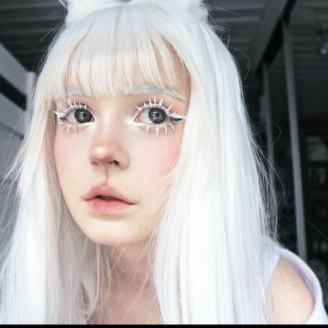 White Rabbit Makeup, White Rabbit Costumes, Bunny Makeup, Funky Makeup, Vibrant Makeup, White Eyelashes, Rave Makeup, Makeup Tut, Makeup Clothes