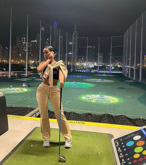 Top Golf Date, Golf Date, Vacation Inspo Pics, Black Girls Luxury, Friends Date, Golf Fits, Black Girls Luxury Lifestyle, Cute Golf Outfit, Cute Golf