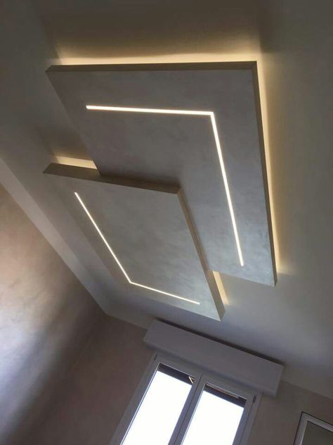 Controsoffitto cartongesso Decorative Ceiling Panels, Gypsum Ceiling Design, Simple Ceiling Design, False Ceiling Bedroom, New Ceiling Design, False Ceiling Living Room, Interior Ceiling Design, Pop False Ceiling Design, Interior Design Per La Casa