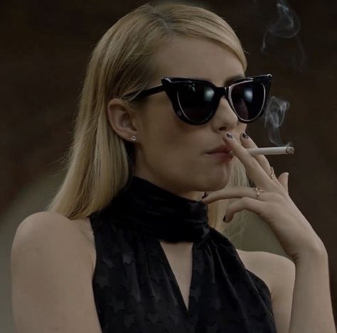 Emma Roberts Ahs, Madison Montgomery, Chanel Oberlin, Ahs Coven, Cigars And Women, American Horror Story Coven, Hallowen Costume, Emma Roberts, Emma Stone