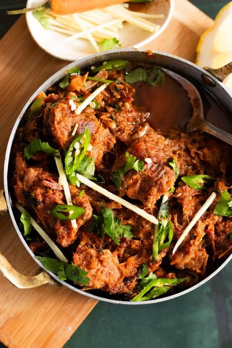 Karahi Gosht - Masalaydaar Beef/Mutton Curry! - Flour & Spice Rice Menu, Mutton Curry, Aloo Gobi, Gluten Free Chili, Pakistani Food, Go Around, Red Meat, Biryani, Fresh Cilantro