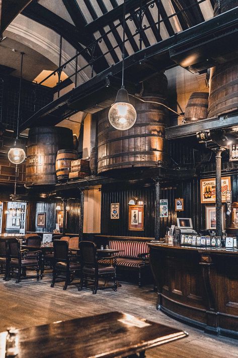 Cittie of Yorke: Enjoy a Pint in an 'Olde' London pub in Holborn, London, England Old Pub Interior Ideas, Beer Pub Design, Fantasy Builds, Basement Pub, Holborn London, Pub Interior Design, Pub Interior, Beer House, Pub Design