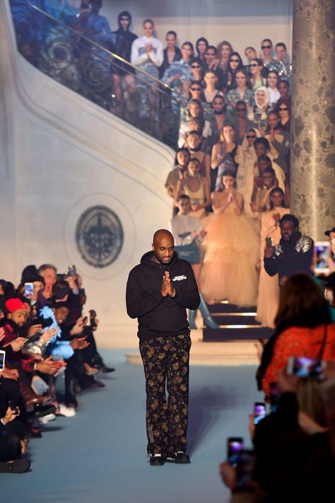 Virgil Abloh: His Life in Photos Virgil Abloh Fashion Show, Virgil Abloh Runway, Virgle Abloh, Virgil Abloh Outfits, Virgil Abloh Aesthetic, Virgil Abloh Wallpaper, Virgil Abloh Quotes, Virgil Abloh Art, The Idol Aesthetic