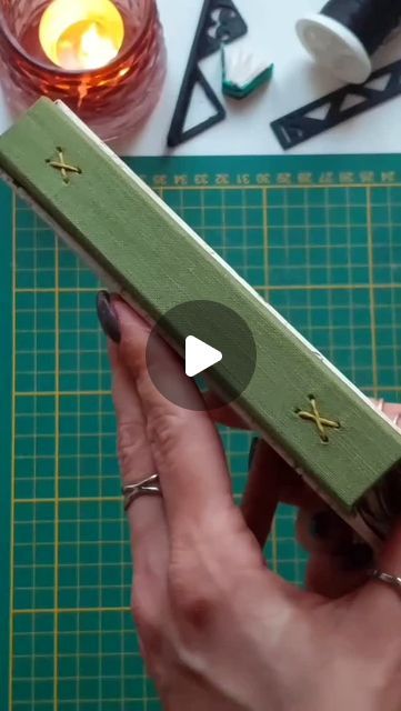 Book Binding Methods, Bookbinding Materials, Mini Books Diy, Secret Garden Book, Handmade Journals Diy, Vintage Scrapbook Paper, Bookbinding Tutorial, Perfect Binding, Book Binding Diy