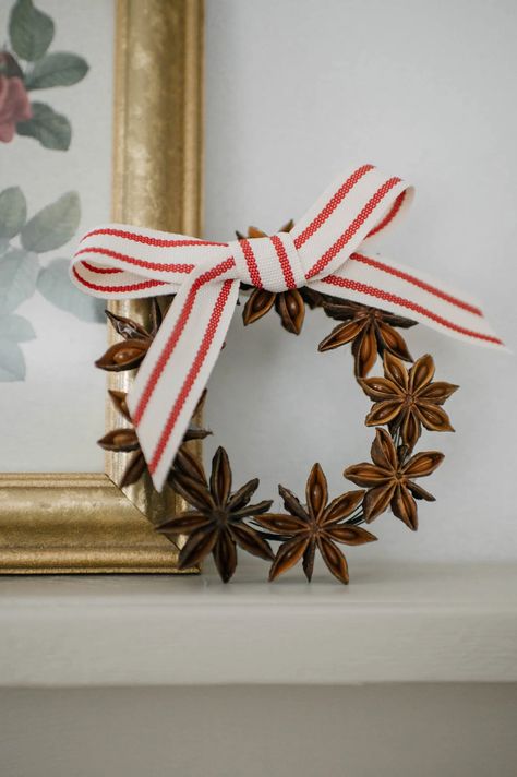 Rustic DIY Star Anise Christmas Wreath - The Rooted Farmhouse Creative Christmas Wreaths Diy, Sustainable Christmas Wreath, Diy Vintage Wreath, German Ornaments Diy, Diy Star Anise Wreath, Christmas Wreath Decoration Ideas, Dried Wreath Diy, Star Anise Christmas Ornaments, Star Anise Wreath Diy