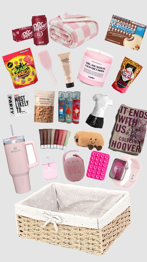 gift basket inspo Y2k Gift Basket, Things To Put In A Gift Basket For Best Friend, Cute Baskets For Best Friend, But Basket, Gf Gift Basket, Cute Basket Ideas, Bur Basket, Smuckers Uncrustables, College Gift Baskets