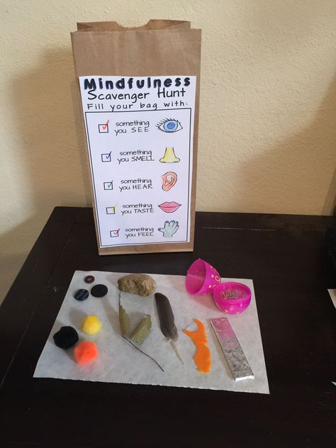 Mindfulness Scavenger Hunt, Activities For Mental Health, School Social Work, Therapeutic Activities, Counseling Activities, Child Therapy, Mindfulness For Kids, Play Therapy, Mindfulness Activities