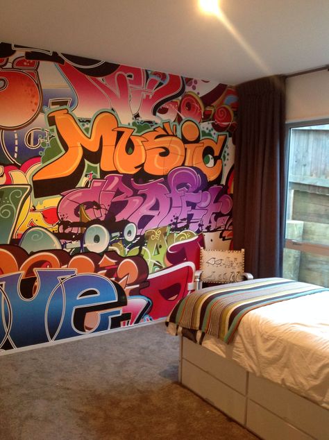 Brick Wall Accent, Room Graffiti, Accent Wall Diy, Graffiti Bedroom, Graffiti Furniture, Graffiti Room, Wall Art Graffiti, Wall Graffiti, Room Wall Painting