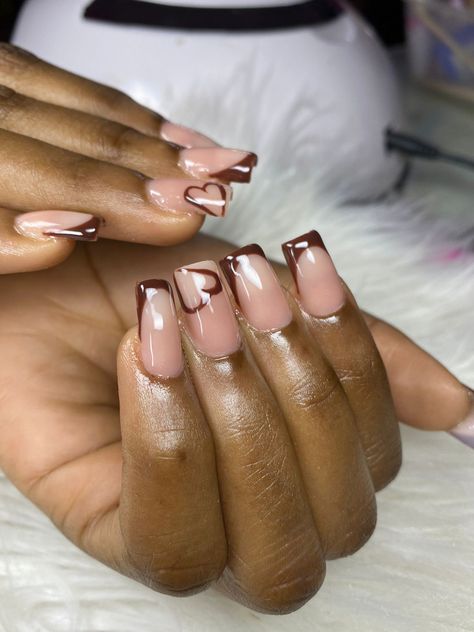 Nails Inspo 2024 Thanksgiving, Nail Ideas Thanksgiving Colors, Thanksgiving Nail French Tip, Brown French Tips With Hearts, Short Nails Ideas Thanksgiving, Brown French Tip Nails Design, Fall Short French Nails, Thanksgiving Nails Design Fall Short, Fall Style Nails Short