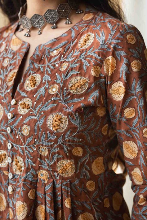 Hand Block Printed Kurta Designs, Printed Kurta With Embroidery, Embroidery On Block Print, Block Print Cotton Dress, Ajrak Print Kurti Designs, Hand Embroidery On Printed Kurti, Kessawear Kurti, Block Print Embroidery, Brown Kurta Woman