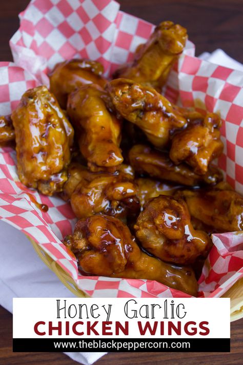 Homemade Honey Garlic Sauce For Wings, Honey Garlic Buffalo Sauce, Homemade Sauce For Wings, Homemade Wing Recipes, Best Honey Garlic Sauce, Honey Garlic Wings Sauce, Chicken Wing Tossing Sauce, Diy Chicken Wing Sauce, Kansas City Chicken Wings