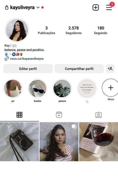 Insta Asthetic Profiles Bio, Doctor Bio For Instagram, Doctor Instagram Feed, Asthetic Bios For Insta, Haircuts For Medium Length Hair Layered, Insta Status, Ig Makeup, Instagram Bios, Aesthetic Instagram Accounts