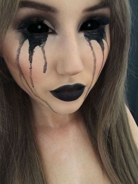 Mesmerizing Halloween Makeup Ideas For 2017 - Festival Around the World Nem Halloween Makeup, Black Halloween Makeup, Alien Make-up, Halloween Pauroso, Illusion Makeup, Fantasy Make-up, Halloweenský Makeup, Halloween Make-up Looks, Alien Makeup