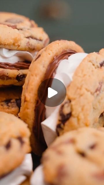 Jane Dunn on Instagram: "S’MORES COOKIES?! Yessss please 🙌🤤

Easy to bake chocolate chip s’mores cookies stuffed with a homemade marshmallow and chocolate spread – YUMMY! Watch the full video on youtube now! ❤️

Recipe
Cookies
■ 125 g unsalted butter
■ 100 g light brown soft sugar
■ 75 g granulated sugar 
■ 1 medium egg
■ 1 tsp vanilla extract
■ 300 g plain flour 
■ 1.5 tsp baking powder
■ 1/2 tsp bicarbonate of soda
■ 1/2 tsp sea salt chunks
■ 150 g milk chocolate chips/chunks
■ 150 g dark chocolate chips/chunks

Marshmallow
■ 3 medium egg whites
■ 100 g caster sugar (for meringue)
■ 1 tsp vanilla extract
■ 100 g caster sugar (for syrup)
■ 65 ml water 

Chocolate
■ 200 g chocolate spread

Find me on youtube at www.youtube.com/@JanesPatisserie - and there’s a link to my youtube channel o Marshmallow And Chocolate, Cookies Stuffed, Janes Patisserie, Homemade Marshmallow, Recipe Cookies, Smores Cookies, Soft Sugar, Bicarbonate Of Soda, Homemade Marshmallows