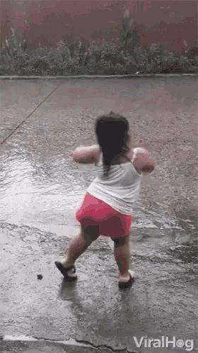 Good Morning Dance GIF - Good Morning Dance Dancing In The Rain - Discover & Share GIFs Weekend Gif, Rain Gif, Raining Day, Funny Baby Faces, Rain Dance, Dance Gif, Funny Good Morning Quotes, Gene Kelly, Dancing Baby