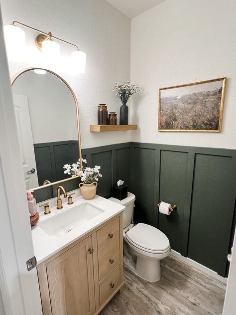 Half Bath Remodel, Half Bathroom Decor, Bath Makeover, Bad Inspiration, Bathroom Remodel Designs, Downstairs Bathroom, Bathroom Inspiration Decor, Upstairs Bathrooms, Green Bathroom