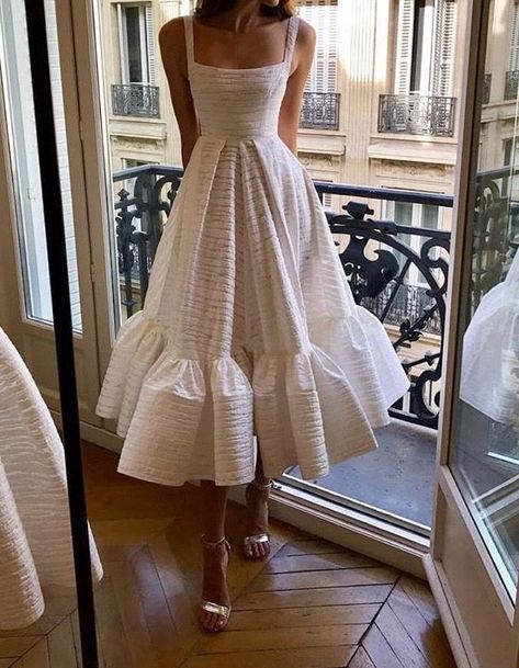 SuperM  8th member💫 #random #Random #amreading #books #wattpad Midi Wedding Guest Dress, Sukienki Maksi, Dress Graduation, Alex Perry, Summer White, Evening Party Dress, Mode Vintage, White Short, Mode Inspiration