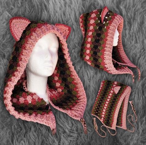 Crochet Beanie With Horns, Free Crochet Hood Pattern, Crochet Scarf With Hood, How To Crochet A Hood, Crochet Elf Hood, Horns Crochet Pattern, Hood Crochet Pattern Free, Crochet Hood Pattern Free, Crochet Horns