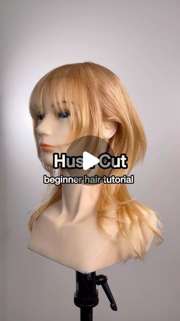 How To Style A Hush Cut, Hush Haircut Medium Length, Hushcut Haircut Short, Diy Hush Cut, Hush Cut Short Tutorial, Hushcut Haircut Medium, Hush Cut Medium Length, Hush Cut On Curly Hair, Hair Cuts Layers Medium