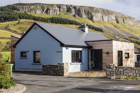 A Sligo cottage is transformed into a cool and cosy surfers' haven Porch Bungalow, Irish Cottage Renovation, 1920s Cottage, Surf Cafe, Farmhouse Colors, Ireland Houses, Contemporary Bungalow, Dormer Bungalow, Bungalow Extensions