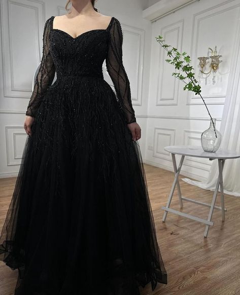 la71468 Party Wear Gowns, Girls Dress Outfits, Dresses Simple, Black Prom Dress, Black Prom, Black Wedding Dresses, Reception Ideas, Indian Outfit, Wedding Dresses Simple