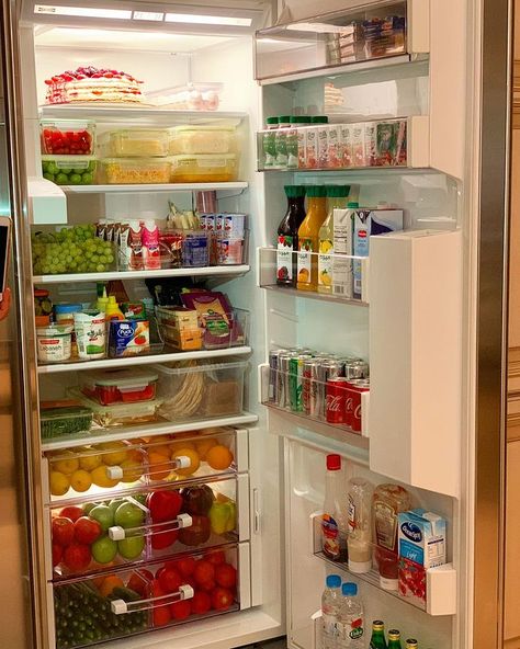 DANA AL-HAMIDI | Okay, we are back to our normal routine after Ramadan and eid. I was surprised when I opened my fridge and found it empty 😳....now that… | Instagram Cute Display Pictures For Whatsapp, Dream Fridge, Teaching Kids Letters, Fridge Photos, Iphone Screen Repair, Target Inspired Home Decor, Baby Blue Wallpaper, Cleaning Inspiration, Freezer Organization