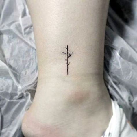 43 Simple and Small Tattoos Ideas For Women Small Cross Tattoos, Luck Tattoo, Tattoo Diy, Cross Tattoos For Women, Henna Ideas, Shape Tattoo, Small Tattoos With Meaning, Disney Tattoo, Home Tattoo