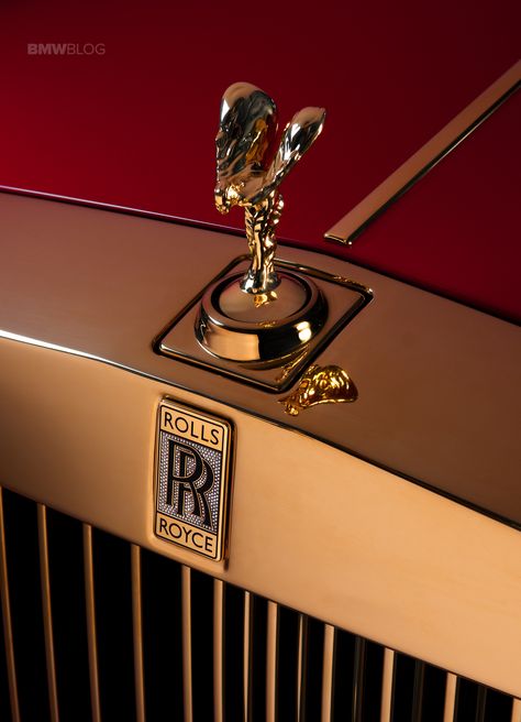 TWO GOLD INFUSED PHANTOMS JOIN ROLLS-ROYCE COLLECTION DESTINED FOR THE 13 HOTEL, MACAU Rolls Royce Logo, Rolls Royce Wallpaper, Rolls Royce Car, Royce Car, Luxury Cars Rolls Royce, Rolls Royce Phantom, Car Cleaning Hacks, Classic Sports Cars, Classy Cars