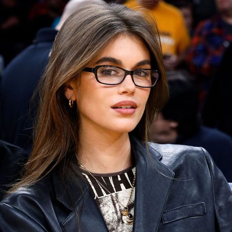 Kaia Gerber Is Already Wearing Nike's Newest $160 Sneakers Air Max 270 Women, Kaia Jordan Gerber, Glasses Outfit, Glasses Inspiration, Vogue France, Nike Shoes Air Max, Kaia Gerber, Zooey Deschanel, San Antonio Spurs