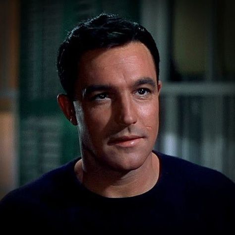 Gene Kelly Dancing, Klasik Hollywood, Old Hollywood Actors, Hollywood Photography, Movie Actors, Gene Therapy, Hello Handsome, Hollywood Men, Gene Kelly