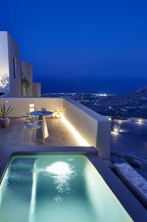 Hotel In Santorini, Luxury Hotels Aesthetic, Greece Hotel With Private Pool, Santorini Cave Hotel, Greece Santorini Hotel, Santorini Hotels Private Pool, Santorini Hotel Room, Greece Hotel Room, Santorini Greece Hotel