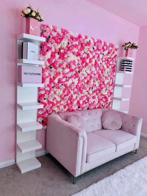 Esthetician Room Decor, Esthetics Room, Salon Suites Decor, Esthetician Room, Makeup Room Decor, Beauty Room Decor, Beauty Room Design, Salon Interior Design, Teen Bedroom Decor