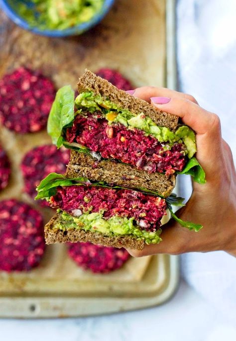 Beet Burger Recipe, Beet Burgers, Beet Burger, Beetroot Recipes, Plant Based Burgers, Beet Recipes, Meatless Mondays, Veggie Burgers, Vegan Burgers