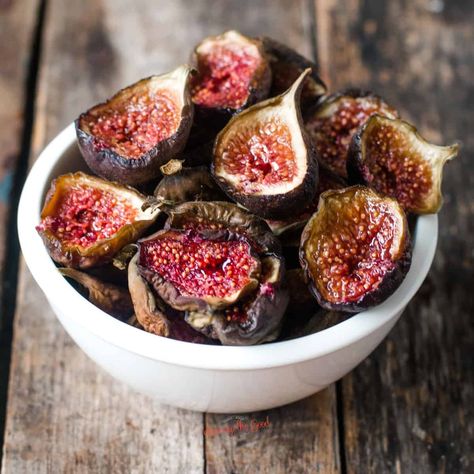 Drying Figs, Cookie Thins Recipe, Chocolate Almond Biscotti Recipe, Scotcheroos Recipe, Almond Biscotti Recipe, Pizzelle Recipe, Sausage Balls Recipe, Spicy Appetizers, Sage Sausage