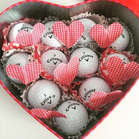 Golf Themed Valentines Day Gift, Golf Valentines Boxes, Golf Ball Gift Ideas, Boyfriend Golf Gifts, Golf Ideas For Him, Golf Ball Bouquet, Golf Valentines Gift, Golf Valentines, Diy Valentine's Gifts