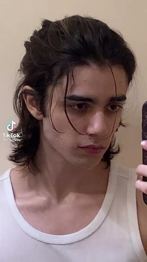 Long Hair And Glasses Men, Long Haircut Ideas For Men, Eren Hairstyle, Long Thick Hair Men, Grunge Boy Hair, Men Long Hair Styles, Wolf Cut Men, People Video, Men Long Hair