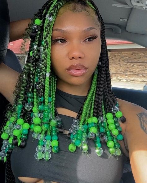 Discover the 31 best box braids with beads hairstyle of 2023 and turn your head into a work of art. Let this article be your inspiration for a new look! Click the article link for more photos and inspiration like this // Photo Credit: Instagram @la_kevani // #bohemianbraids #boxbraids #boxbraidshairstyles #boxbraidsstyles #boxbraidswithbeads #crochetboxbraids #fauxlocs #goddessbraids Braided Hairstyles Green And Black, Cute Box Braid Color Combinations, Black And Blue Box Braids With Beads, Box Braids With Beads And Curls, Mini Box Braids With Beads, Blue Beads Braids, Braids Beads Hairstyles Black Women, Box Braids With Different Colors, Black And Purple Braids With Beads