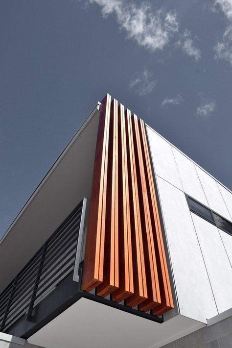 Louvers Design Exterior, Shading Architecture, Louvers Design, Site Architecture, Homes Architecture, Exterior Wall Cladding, Wood Facade, Cladding Design, House Cladding