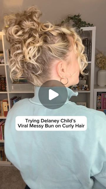 Lulu ➿curly wavy hair care + styling on Instagram: "I got so many compliments on this style! 💁‍♀️  @delaneychilds inspired messy bun on naturally curly hair  Save this for updo inspo!  Using my favorite skinny silk scrunchie from @curlfriend.collective ❤️" Updo For Frizzy Curly Hair, How To Do Curly Hair Updo, Updos For Naturally Wavy Hair, Updos Wavy Hair, Naturally Curly Messy Bun, Loose Updo For Curly Hair, Medium Curly Hair Updo Easy, Simple Updos For Wavy Hair, Elegant Low Bun Curly Hair