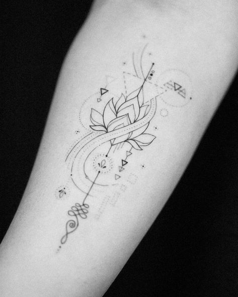 Healing Journey Tattoo, Personal Growth Tattoo, Unalome Tattoo Ideas, Self Growth Tattoo, Lotus Tattoo Shoulder, Line Floral Tattoo, Fine Line Floral Tattoo, Unalome Tattoos, Fine Line Floral