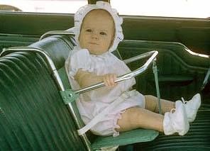 1970s Baby Car Seats | ha ha, not much for safety but at least we could see where we were ... Hilarious Memes, Humour, Carseat Safety, Kodak Moment, Childhood Memories 70s, Sweet Memories, The 70s, The Good Old Days, Memory Lane