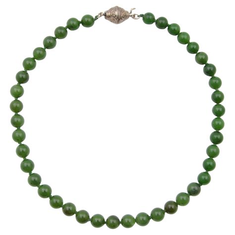 Black And Gold Jewelry, Jade Bead Necklace, Green Beaded Necklace, Engraved Design, Silver Bead Necklace, Nephrite Jade, Silver Work, Jade Stone, Jade Beads