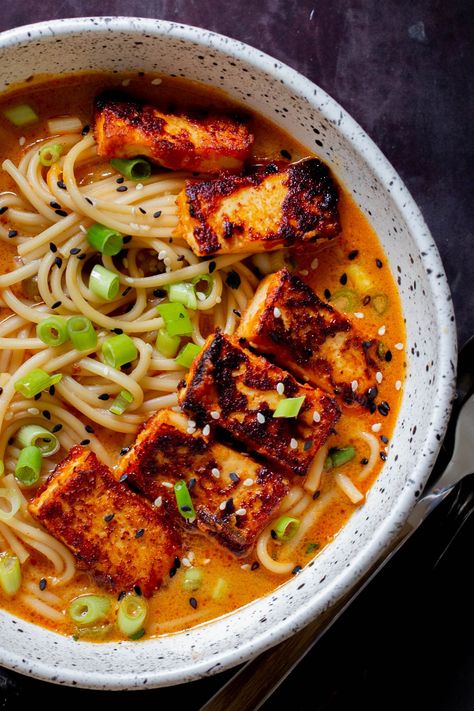 Pescatarian Ramen Recipes, Vegan Tofu Ramen Recipes, Udon Noodle Soup Vegetarian, Vegan Tofu Meal Prep, Peanut Ramen Soup, Spicy Coconut Ramen, Kimchi Tofu Ramen, Miso Gochujang Ramen, Vegan Peanut Ramen