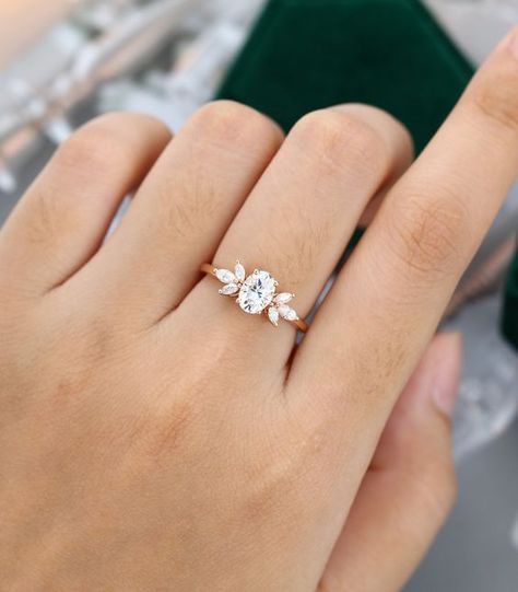 Pretty Engagement Rings, Cute Engagement Rings, Future Engagement Rings, Moissanite Engagement Ring Oval, Engagement Ring For Her, Oval Moissanite, Simple Engagement Rings, Cluster Engagement Ring, Dream Engagement Rings