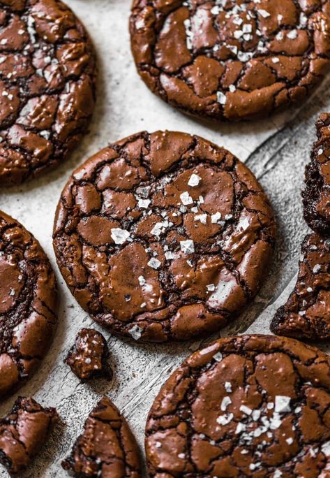 Fudgy Brownie Crinkle Cookies 12 Cookie Recipe, Brownie Crinkle Cookies, Fudgy Brownie, Cookie Recipes Homemade, Cakes Recipes, Crinkle Cookies, Fudgy Brownies, Chocolate Craving, Brownie Cookies