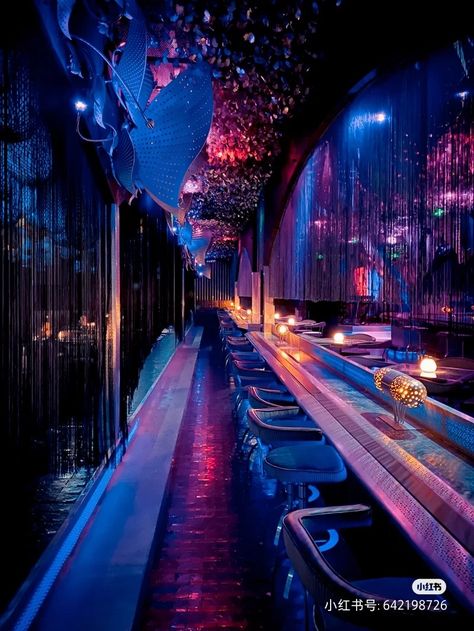 Club Aesthetic Night, Magical Locations, Futuristic Restaurant, Club Design Interior, Luxury Bar Design, Revolving Restaurant, 80's Room, Retro Lounge, Lounge Interiors