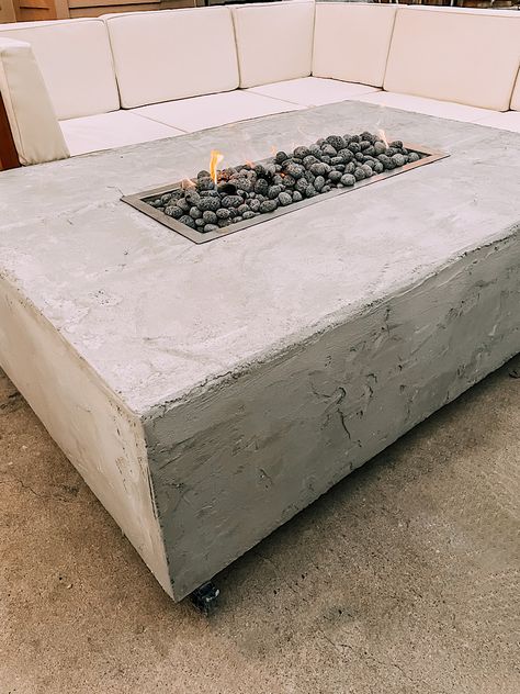 Diy Outdoor Propane Fire Pit, Concrete Fire Pits Diy, Concrete Fire Table, Diy Concrete Fire Bowl, Diy Cement Fire Pit, Diy Concrete Fire Table, Diy Natural Gas Fire Pit, Diy Propane Fire Pit Table, Fire Table Diy