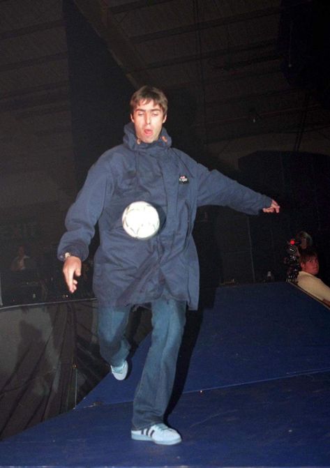 Liam Gallagher by Brian Rasic, 1997 Oasis Style, Alex Eagle, Liam Gallagher Oasis, Oasis Clothing, Oasis Band, Liam And Noel, Sporting Club, Aesthetic Outfits Men, Noel Gallagher