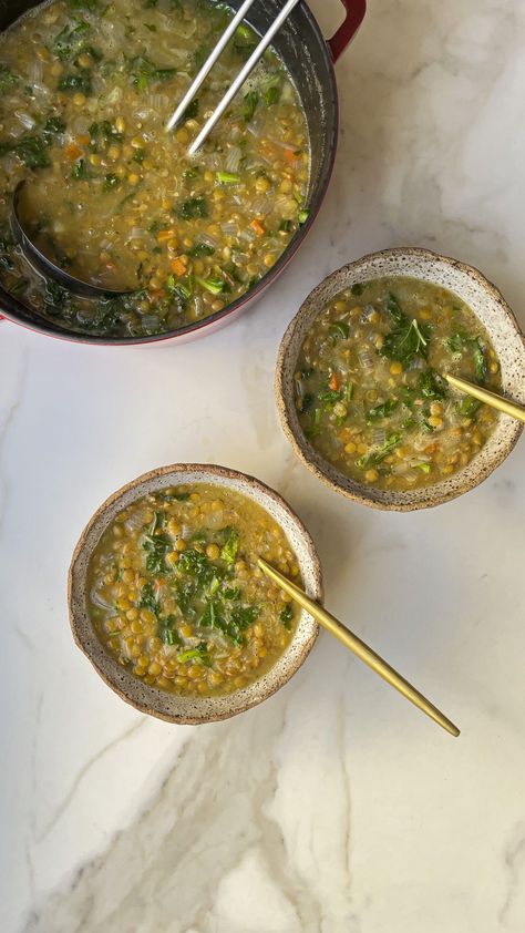 Hearty and Wholesome Green Lentil Soup with Kale - Cooking with Zahra Green Lentil Daal, Leafy Green Soup, Green Lentils Soup, Green Lentil Dahl Recipe, Lentil Soup With Kale, Lentils And Kale, Green Lentil Recipes, Lentil Kale Soup, Lentil Kale